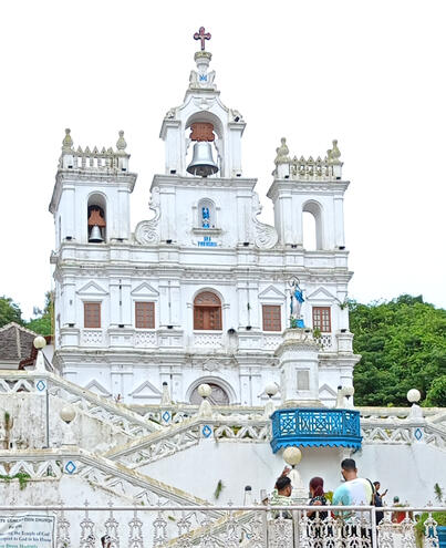 Click here for Sweet Earth Goa Guide - Find inspiration for exploration in our guidebook :D We share our favorite spots to eat and places to discover.